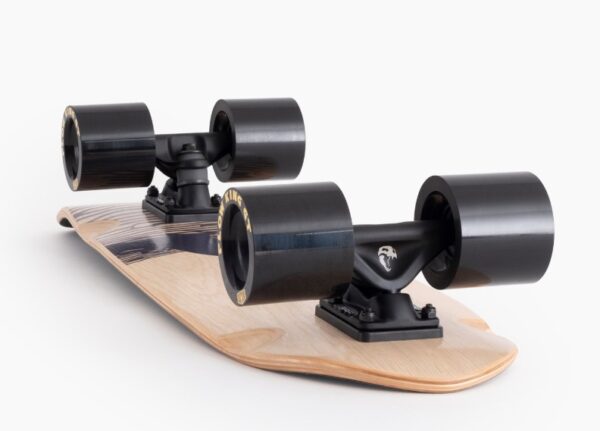 Landyachtz Dinghy Classic Fender Midnight Dip 28.5 Cruiser Skateboard Complete